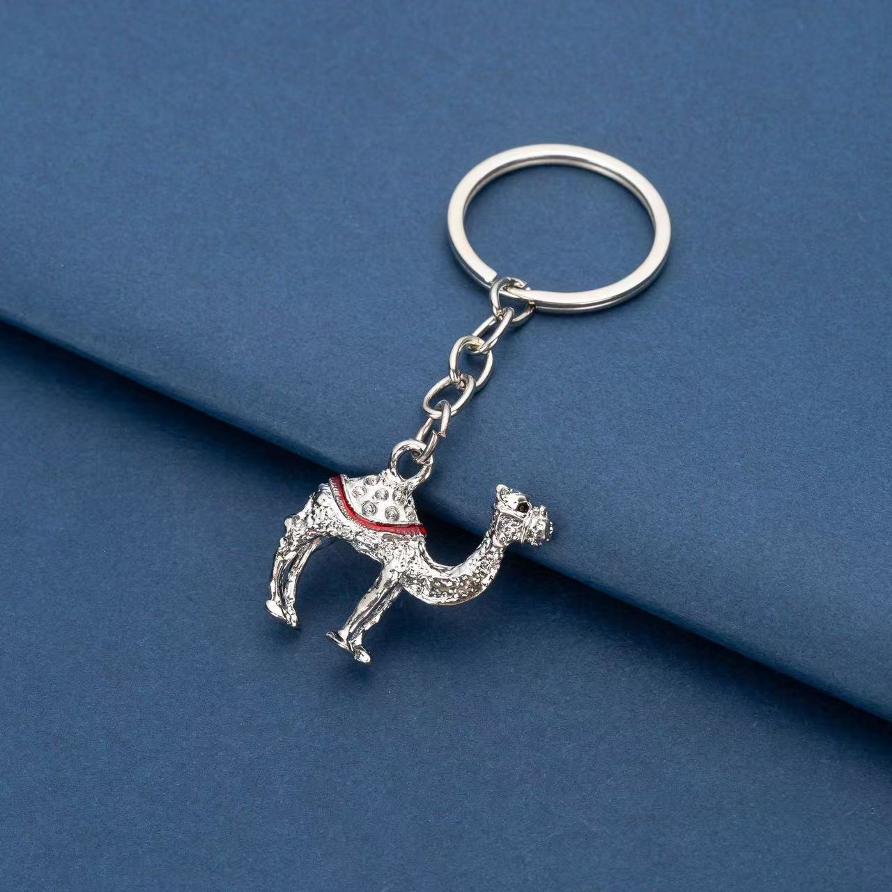 New Metal 3D Camel Keychain Du - Car Accessories Dubai 评论和价格