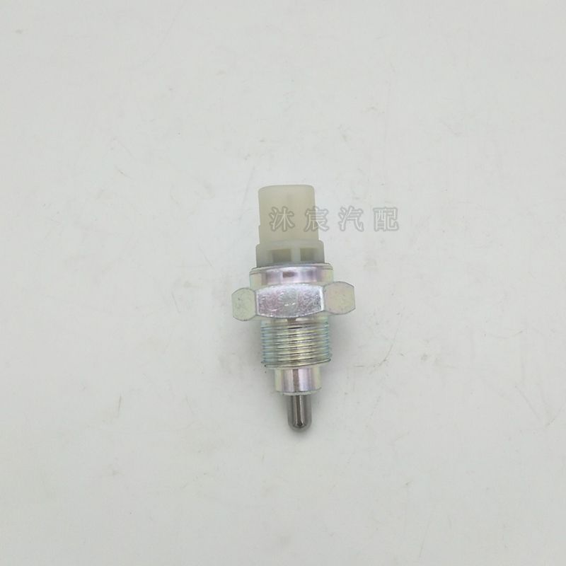 Car accessories Reversing Ligh - Car Accessories Light 评论和价格